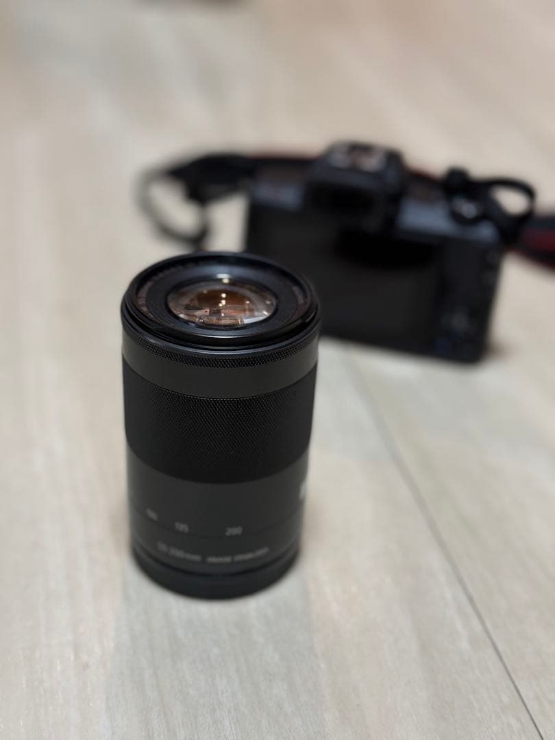 Canon EOS kiss M ミラーレス一眼カメラ