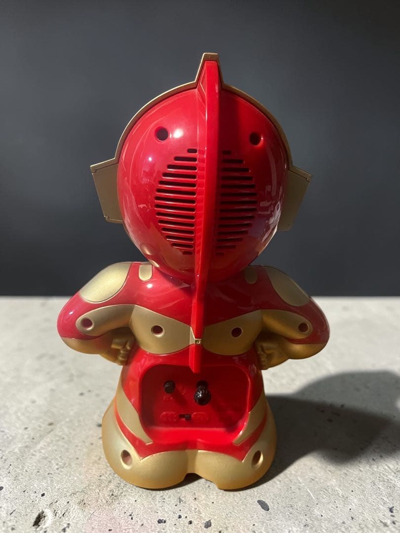 限定 ゴールドバージョン SEIKO おしゃべり目覚まし時計 ウルトラマン 円谷