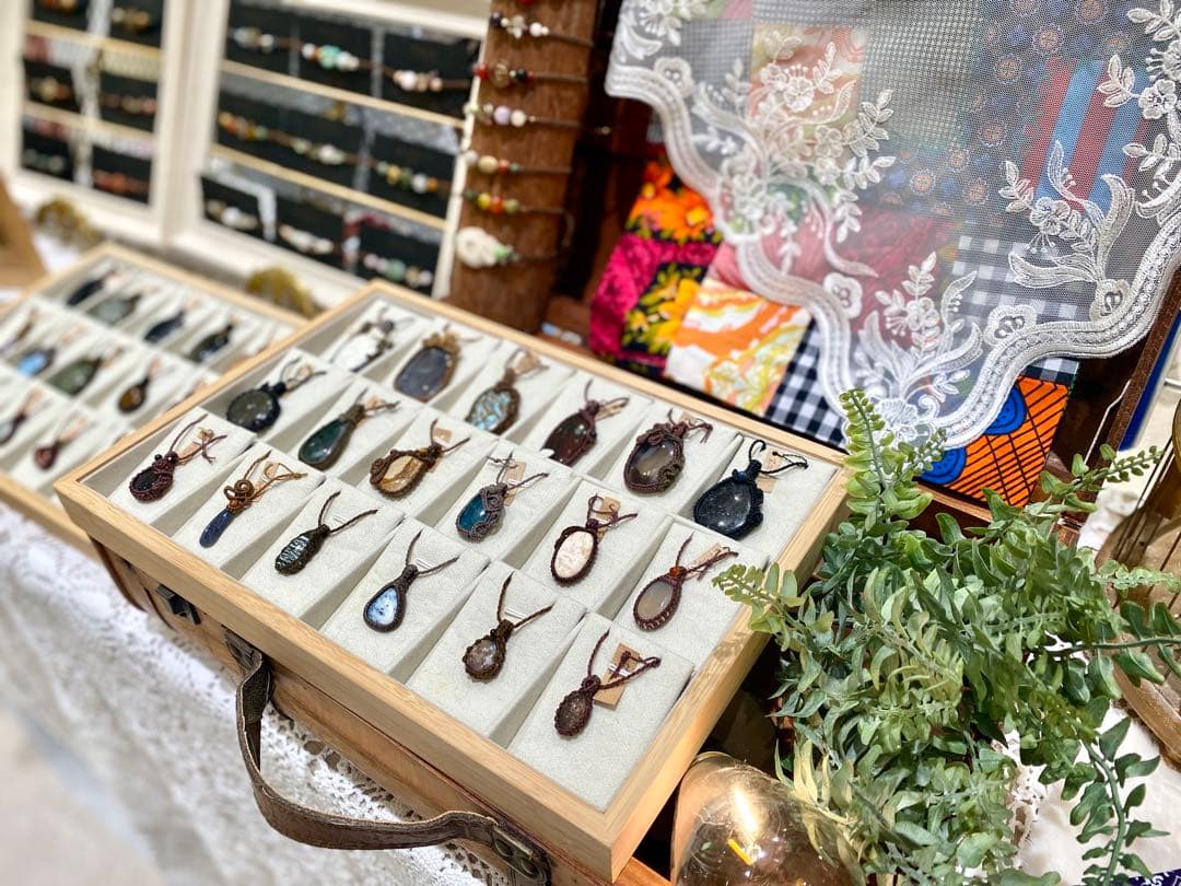 太古のロマン＊ヌーマイト天然石マクラメネックレス/ヒーラーのお守りアクセサリー