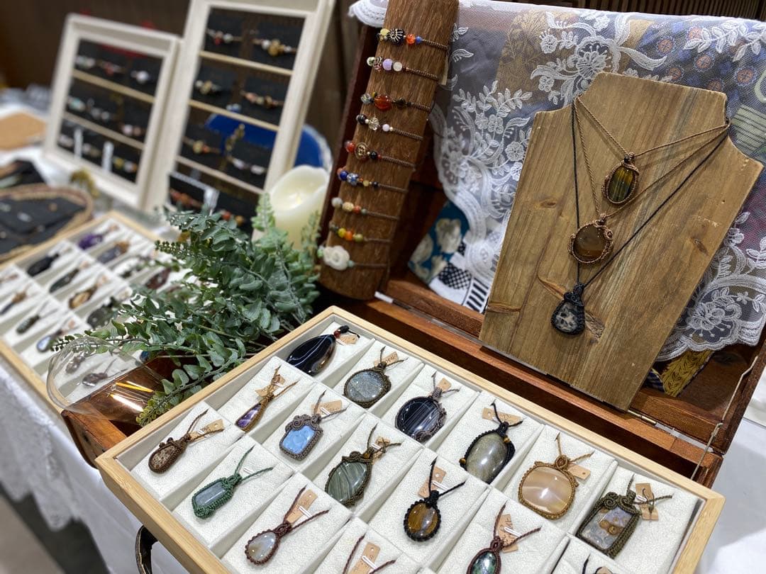 太古のロマン＊ヌーマイト天然石マクラメネックレス/ヒーラーのお守りアクセサリー