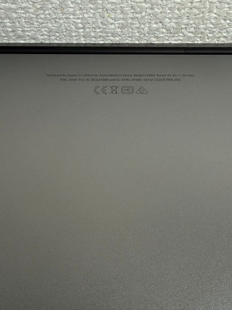 Apple MacBook Pro 13（2019年頃）― ジャンク品