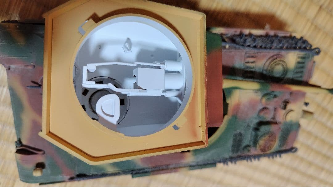 戦車モデル 1/35 迷彩塗装 パンサー タミヤ、プロ製 緻密な造り込み