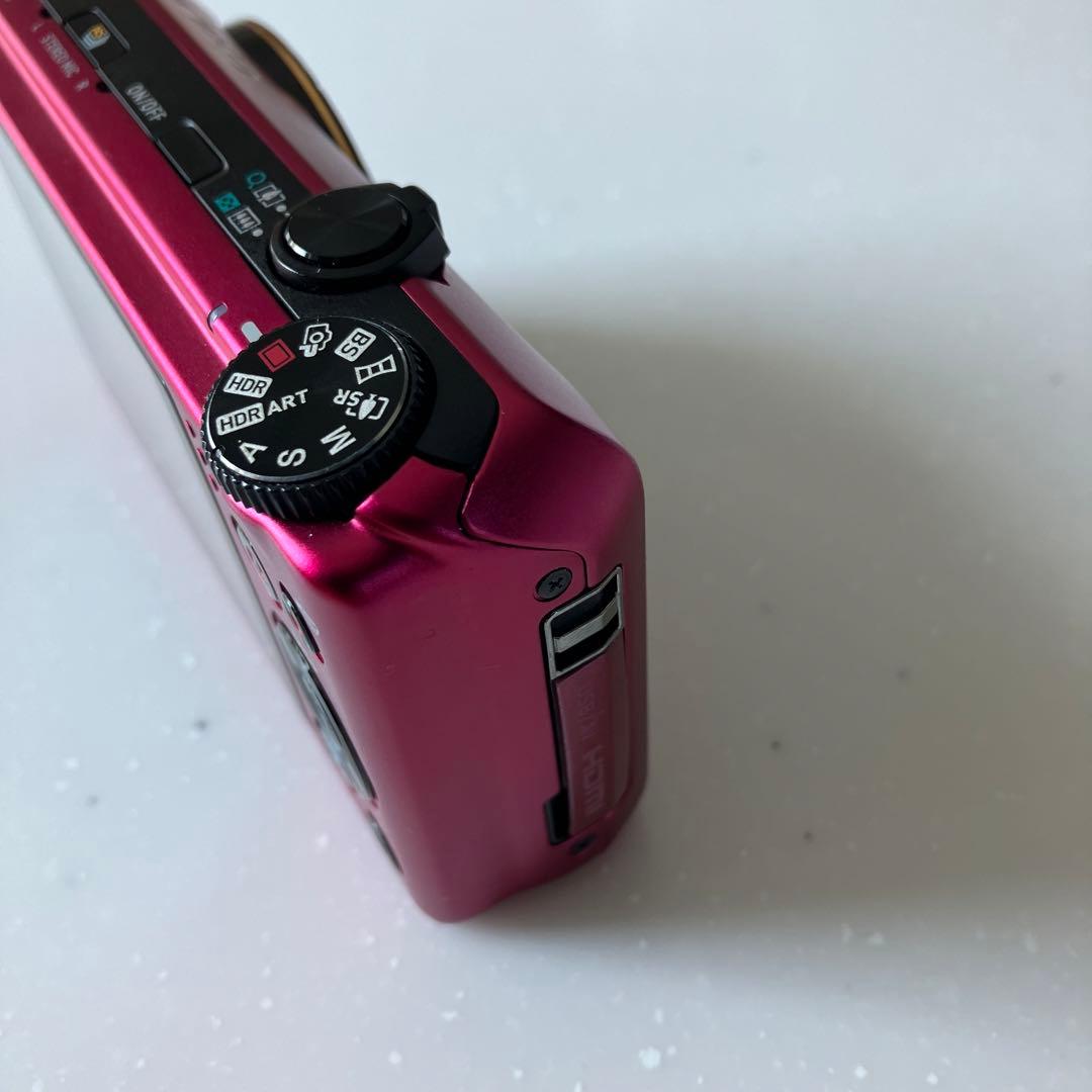 美品　CASIO EXILIM EX-ZR200 デジカメ　説明書付き