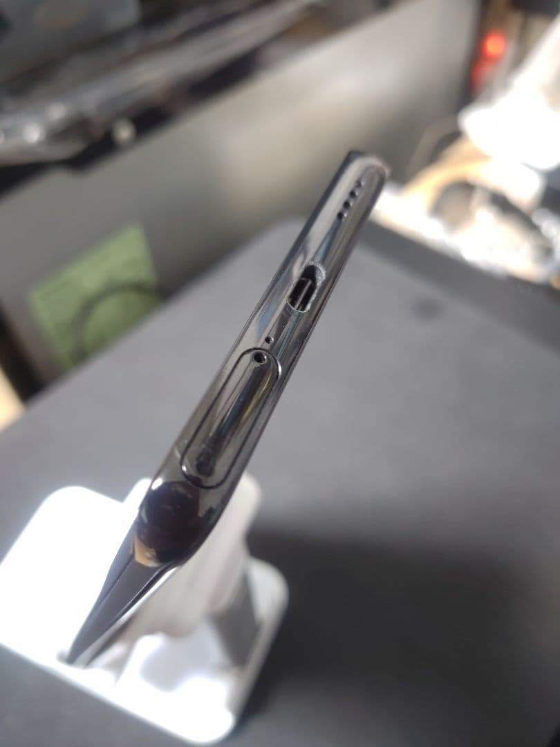 arrows 5G F-51A（USBポート故障）