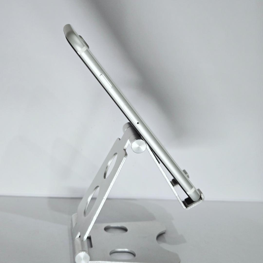 03 iPhoneSE 第二世代 ホワイト SIMフリー