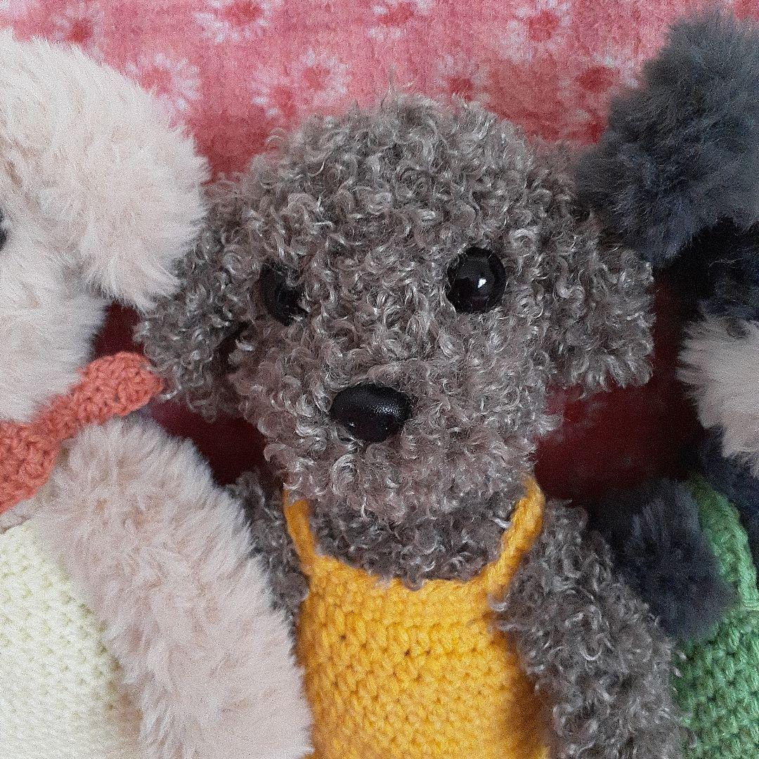 チャルリズです