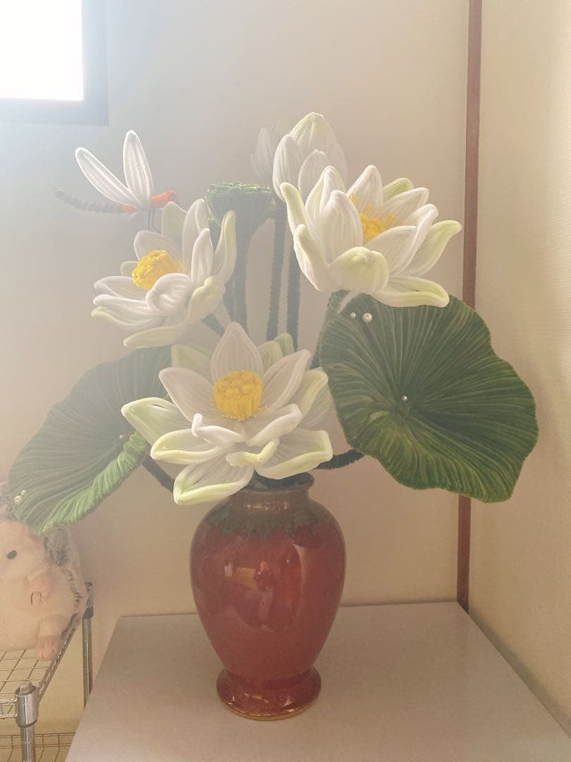 【豪華】蓮の花 アートフラワー 創作 飾り 陶器花瓶付き（高さ80cm）