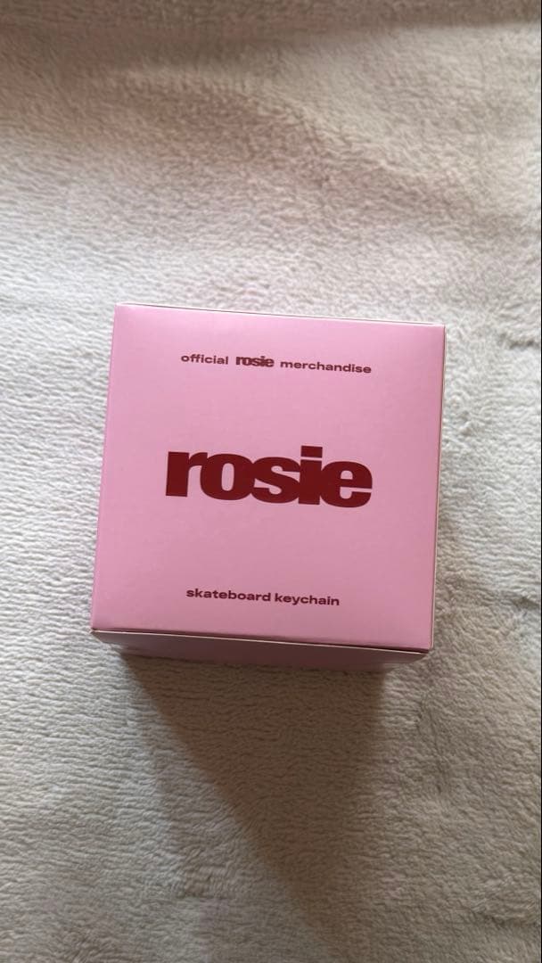 BLACKPINK ロゼ スケートボード キーリング