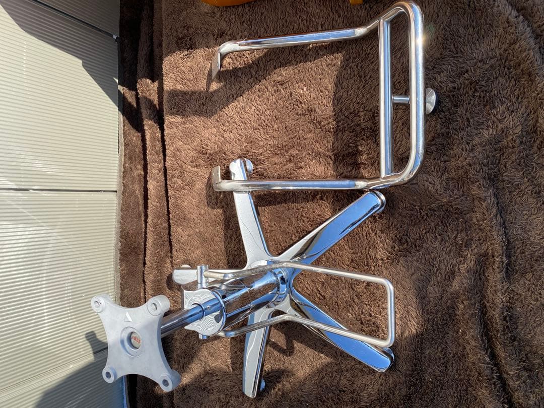 スタイリングチェア　アームチェア