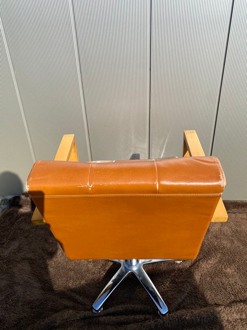 スタイリングチェア　アームチェア