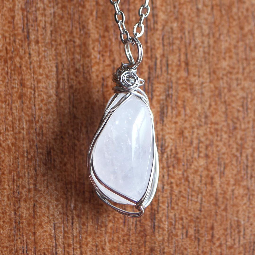 ワイヤー巻き☆宝石質 シルキー ペタライト（チェーン付）220695