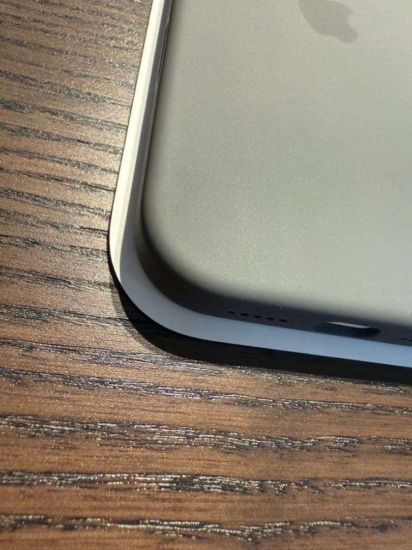 iPhone 16 Pro 専用純正 シリコンケース　ストーングレイ