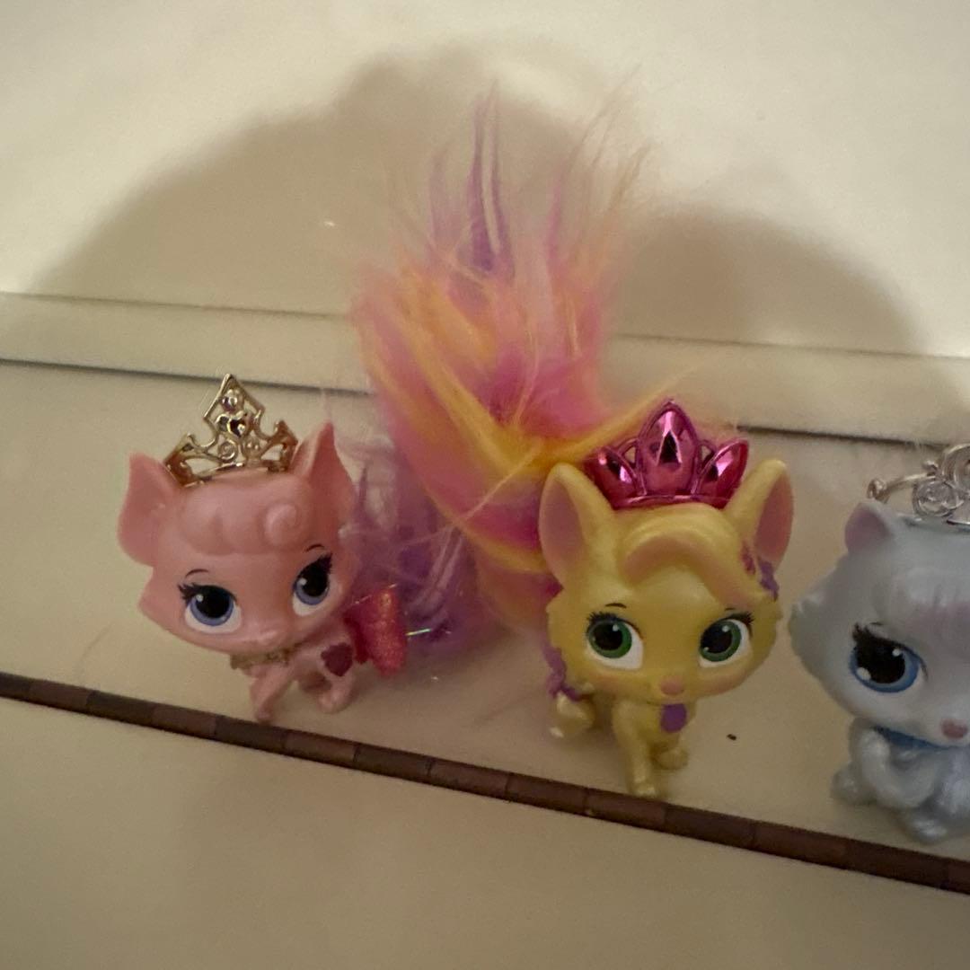 ディズニープリンセス　ロイヤルペット　4体