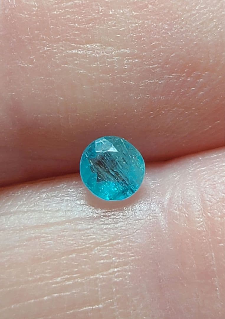 鮮やかで美しいブルーネオン!!★ブラジルバターリャパライバトルマリン★