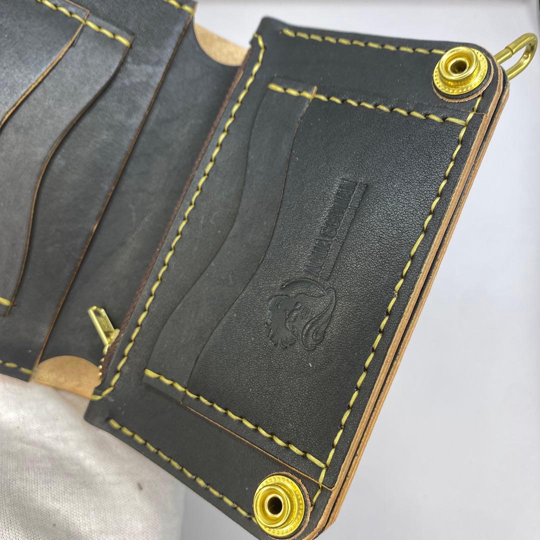 無骨！お札折らずに収納できる無骨な手染めミドルトラッカーウォレット BTW