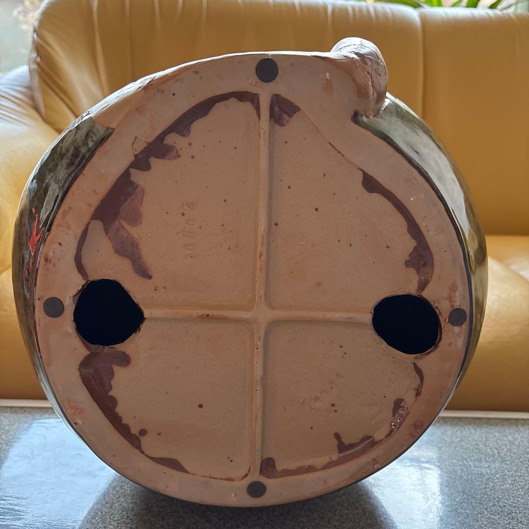 笑顔の可愛い大きな陶器の猫の置物 27×27cm