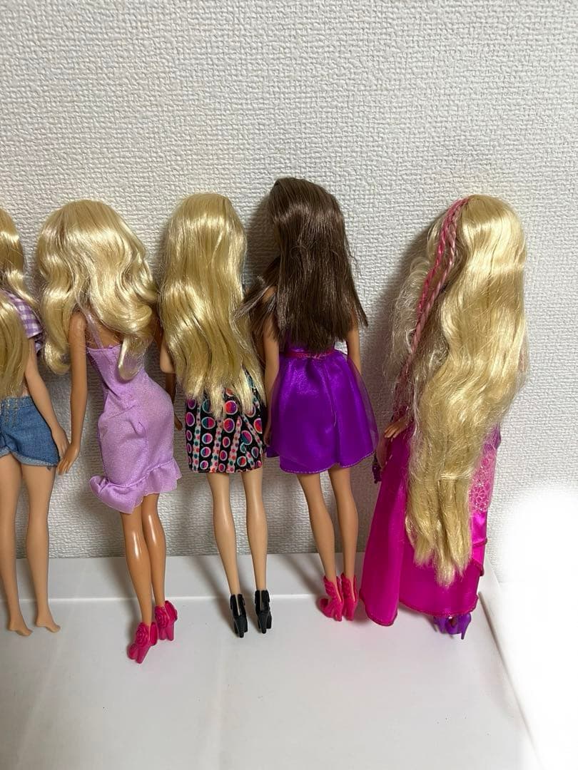 バービーのお人形、1999年20009年あり