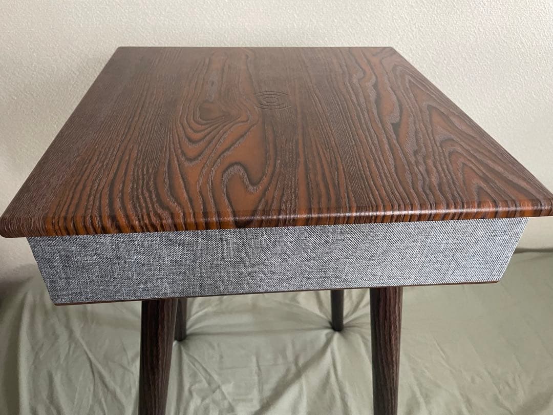 スピーカー内蔵テーブルBluetooth接続＋スマホ置充可（手渡割引有）