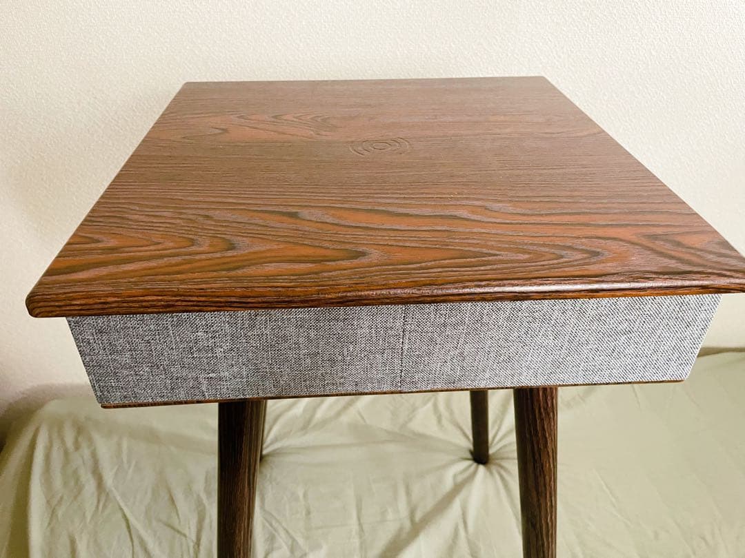 スピーカー内蔵テーブルBluetooth接続＋スマホ置充可（手渡割引有）