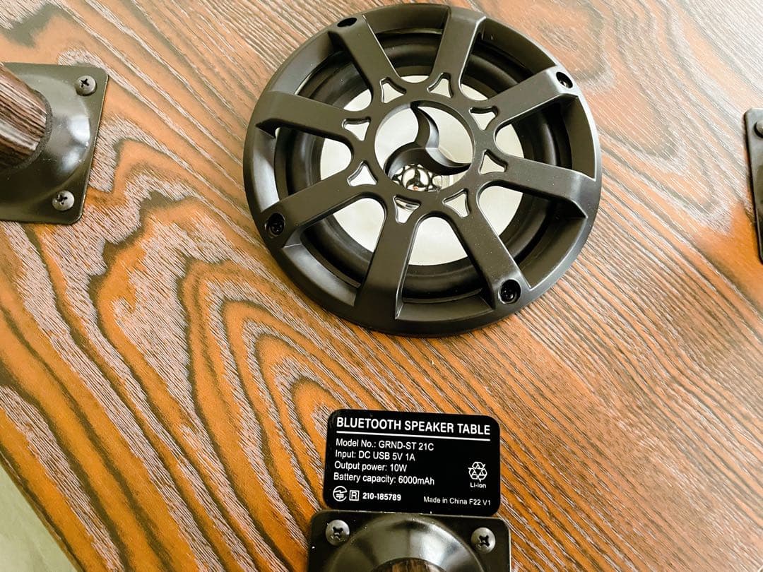 スピーカー内蔵テーブルBluetooth接続＋スマホ置充可（手渡割引有）