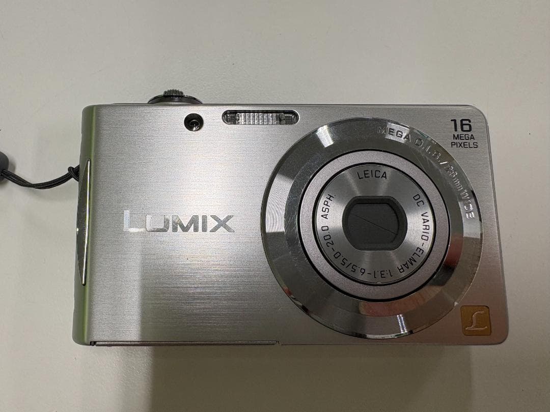 上*ィ様 Panasonic LUMIX DMC-FH5 16MP 稼働品 42
