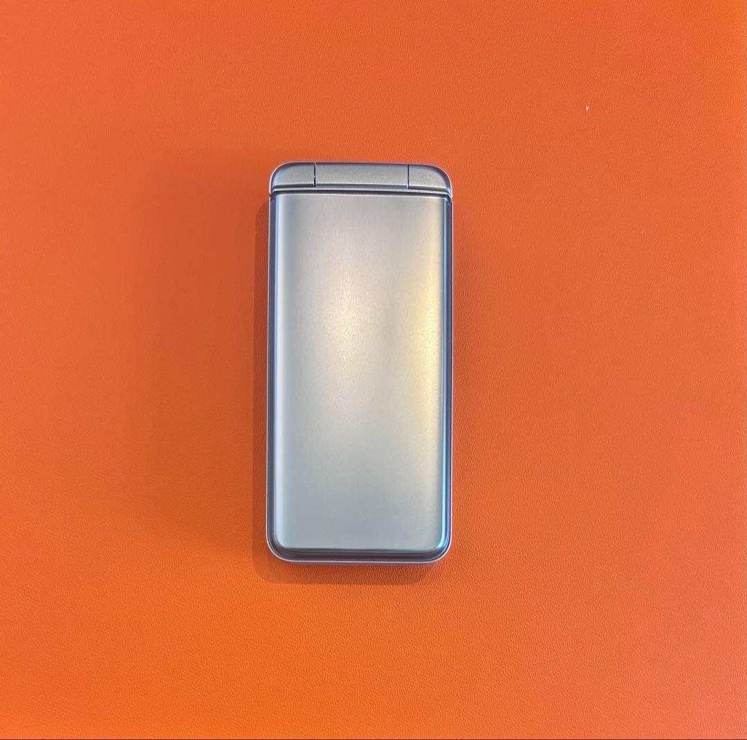 【美品】DIGNO NP902KC シルバー　携帯電話