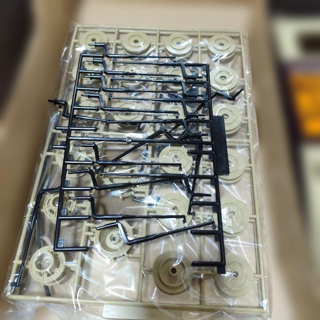 1/24スケール　リモートコントロール戦車 キングタイガーSd.Kfz.182。