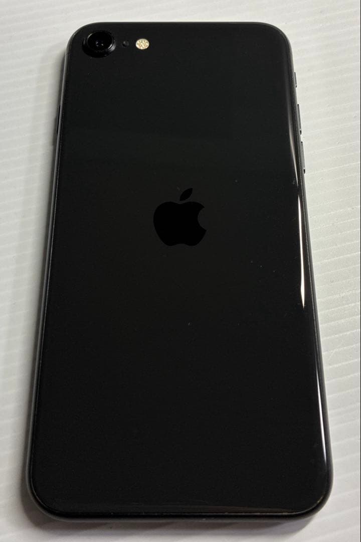 【美品】iPhoneSE 第二世代 64GB simフリー ブラック