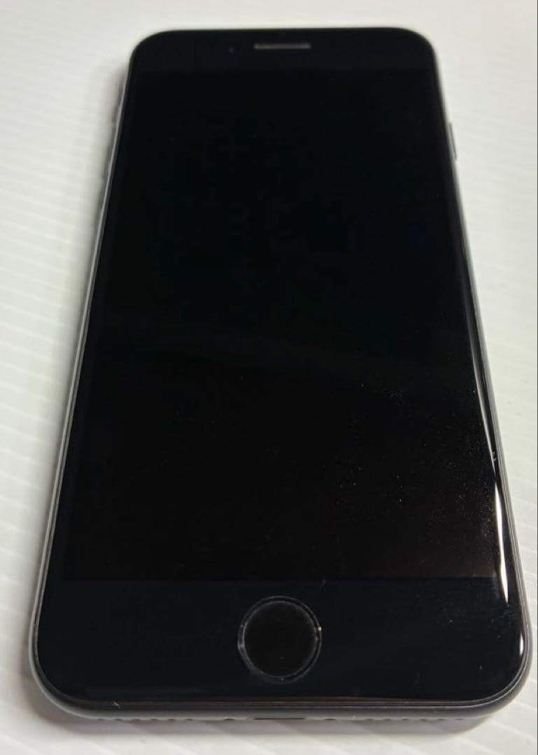 【美品】iPhoneSE 第二世代 64GB simフリー ブラック