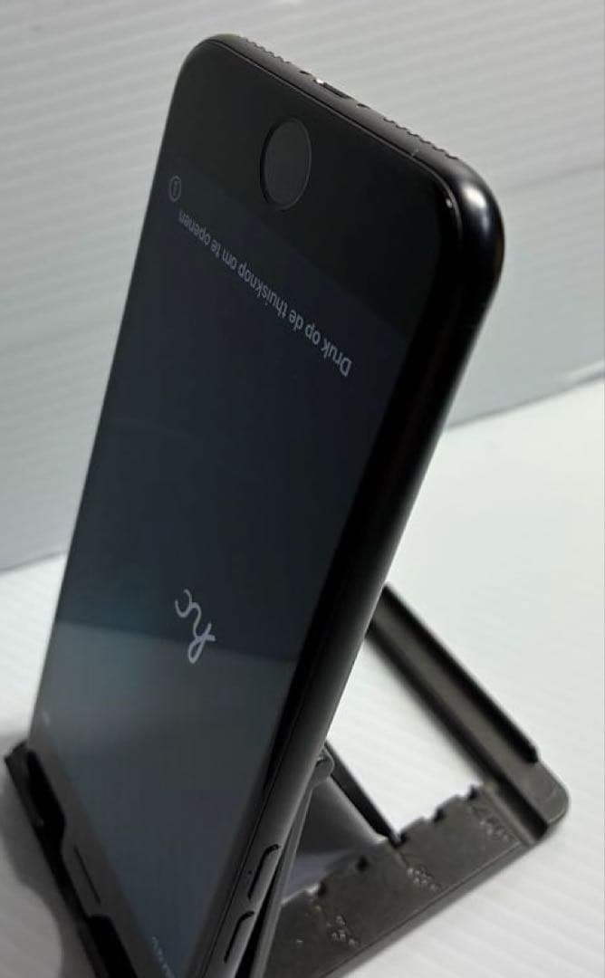 【美品】iPhoneSE 第二世代 64GB simフリー ブラック
