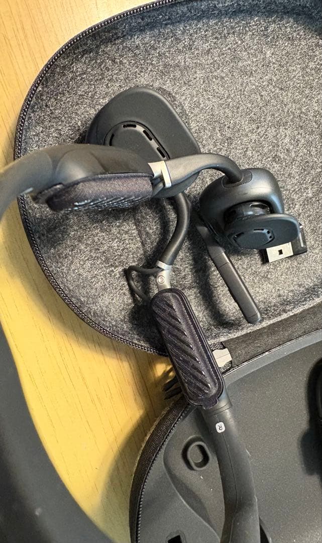 R Shokz OpenMeet UC USB-A