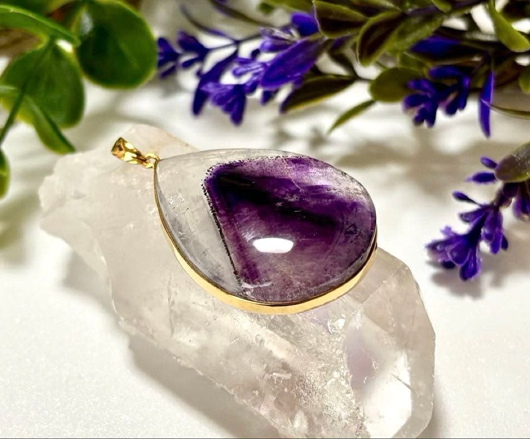 究極品質　幻のエスピリット鉱山産　奇跡のピラミッドファントムセイクリッドセブン