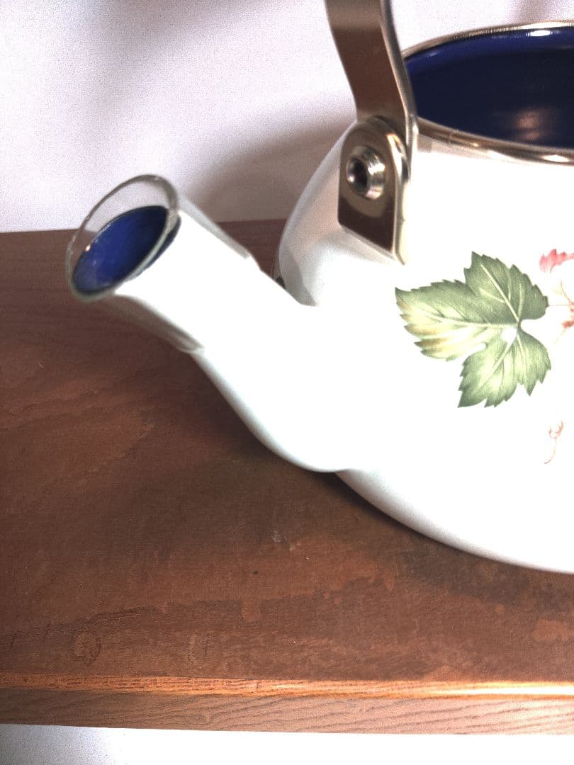 ホーローヤカン