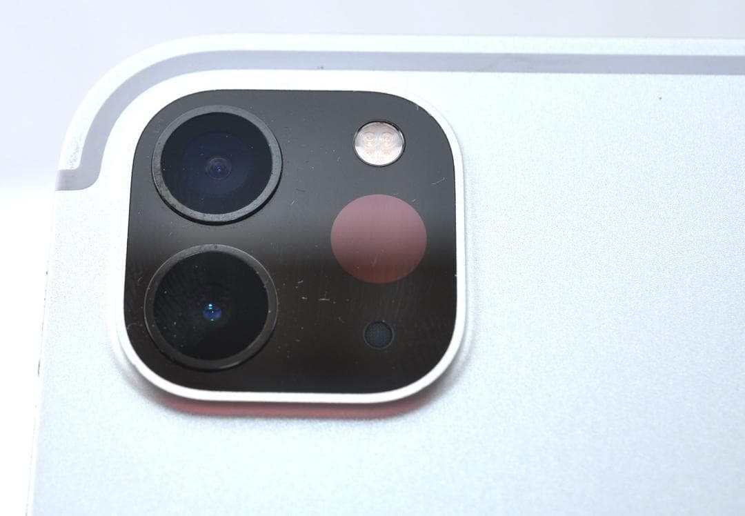 第5世代 iPad Pro 12.9インチ 256GB シルバー YA0009