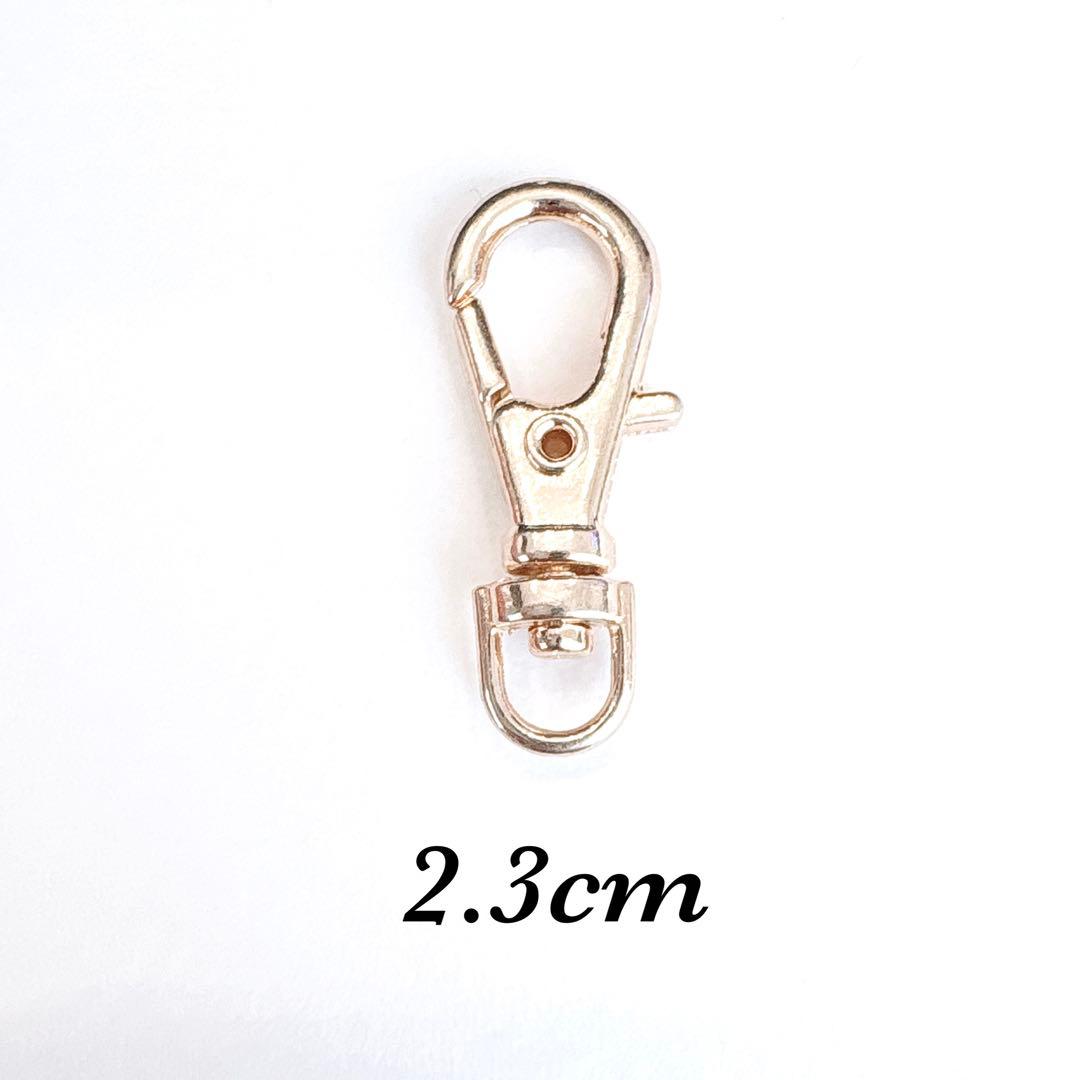 【aa】シマエナガ　（紫×薄紫　桜　金枠）　チャーム　レジン　かわいい