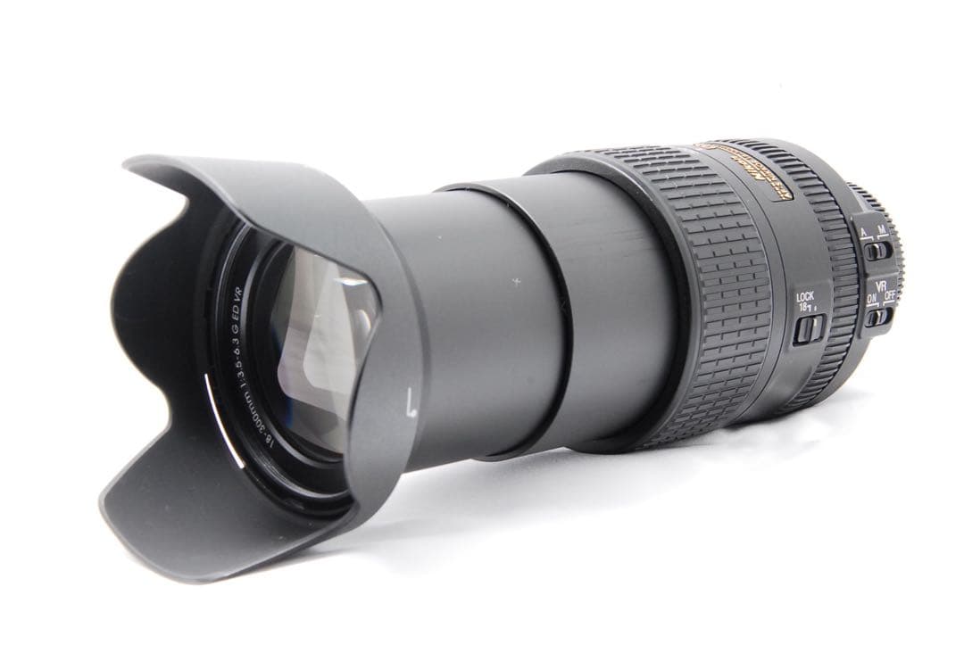 望遠レンズ ニコン AF-S 18-300mm VR レンズ 後期 旅行