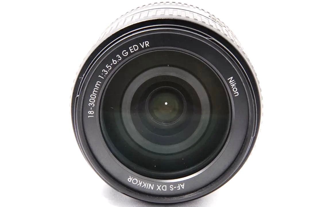 望遠レンズ ニコン AF-S 18-300mm VR レンズ 後期 旅行
