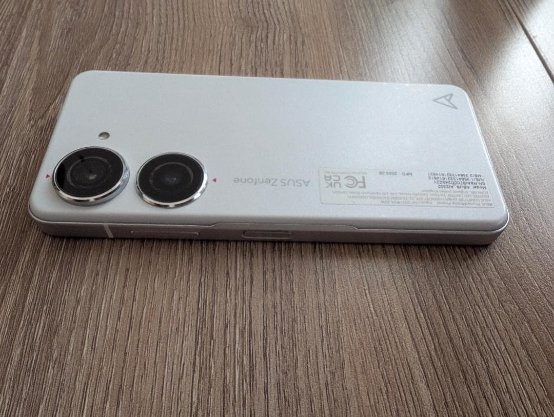 スマートフォン本体 Asus Zenfone 10 256GB