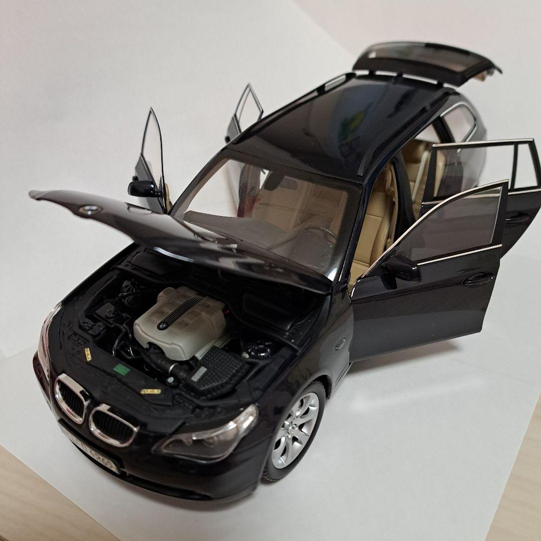 1/18☆京商 E61 BMW5シリーズ・ツーリング/モナコブルー・メタリック