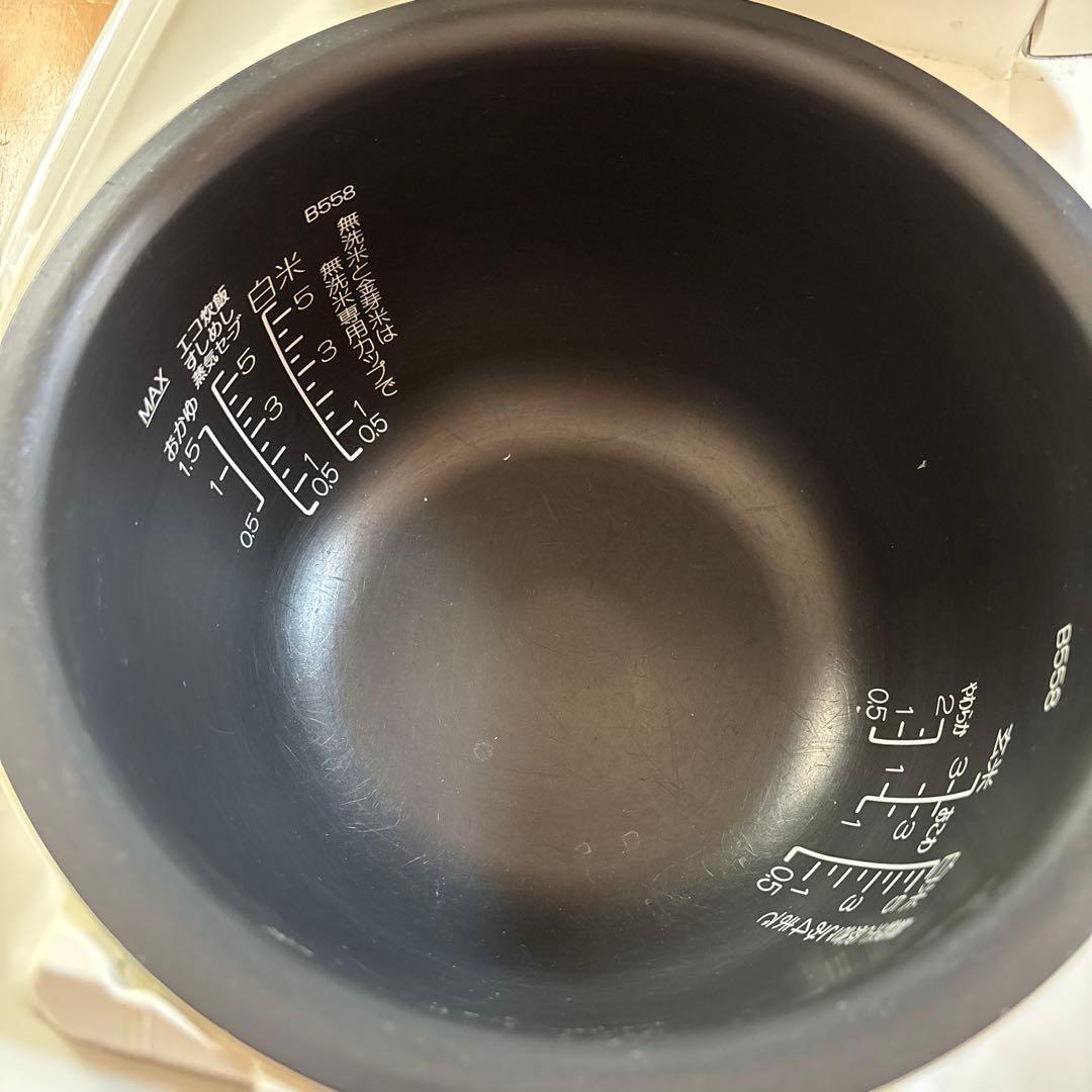 【匿名発送】象印　炊飯器 NW-JU10 ホワイト【取扱説明書あり】