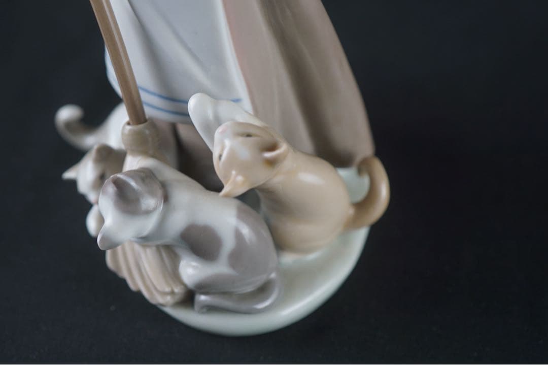 LLADRO リヤドロ いたずらな子猫