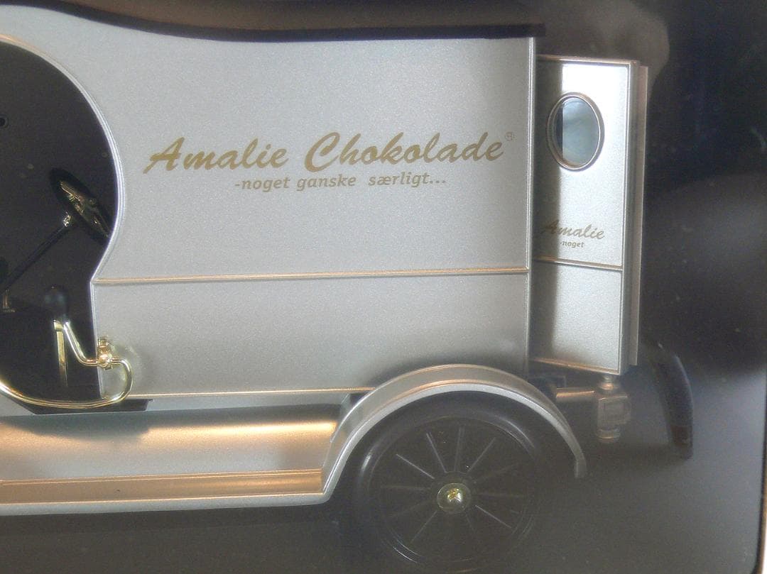 Ford Model T delivery truck フォードモデル 1/18