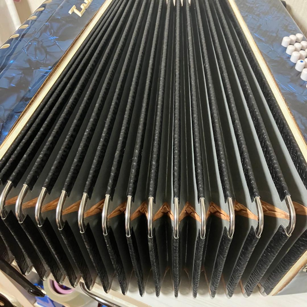 トンボ　TOMBO アコーディオン No.181 青 30鍵盤 ハードケース付き