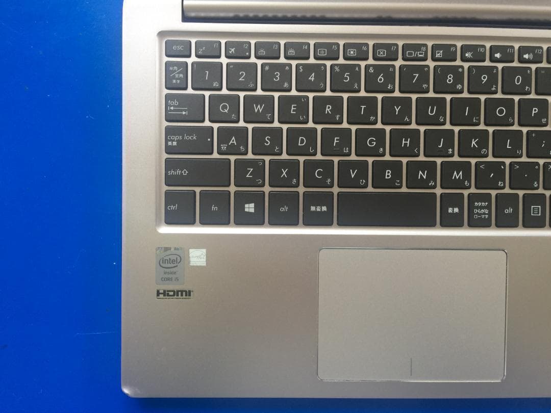 ASUS UX303L 13.3型TFT液晶　薄型・コンパクト ノートパソコン