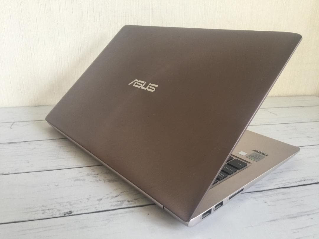 ASUS UX303L 13.3型TFT液晶　薄型・コンパクト ノートパソコン