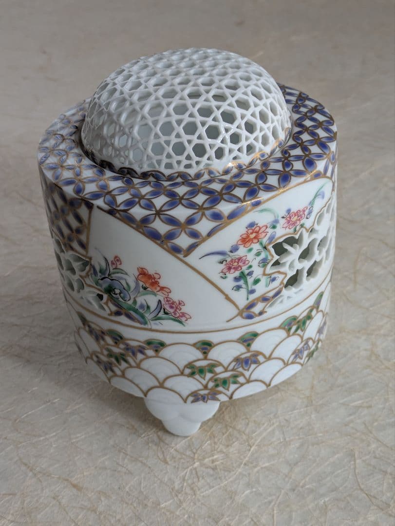 平戸泰山窯　香炉　深野泰山　三川内焼