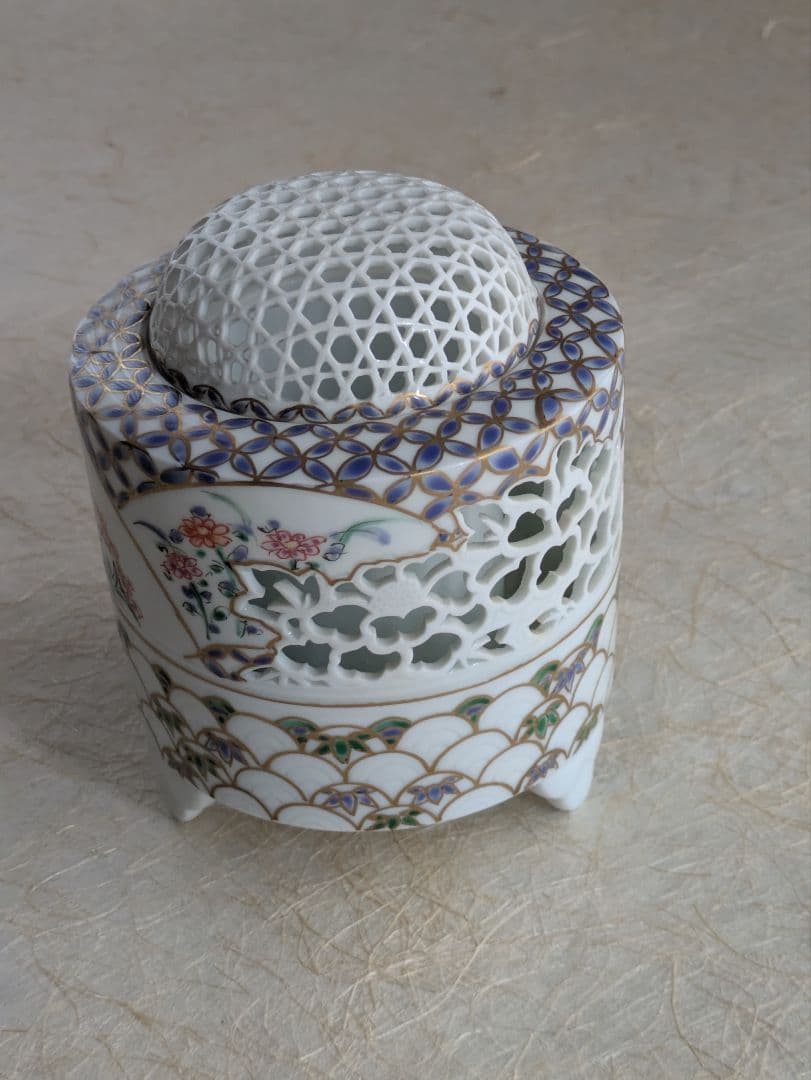 平戸泰山窯　香炉　深野泰山　三川内焼