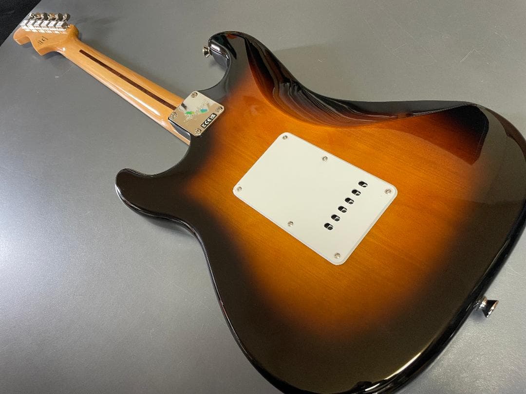 ギター squier classic vibe stratocaster '50s