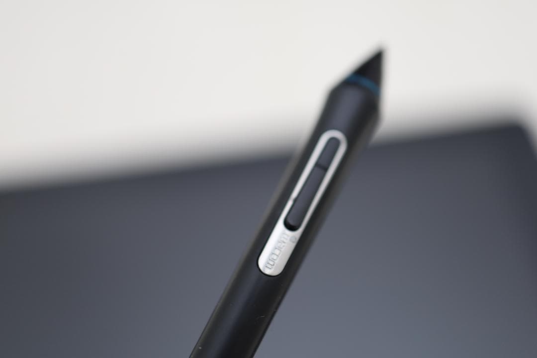 液タブ・ペンタブ Wacom Cintiq Pro 13