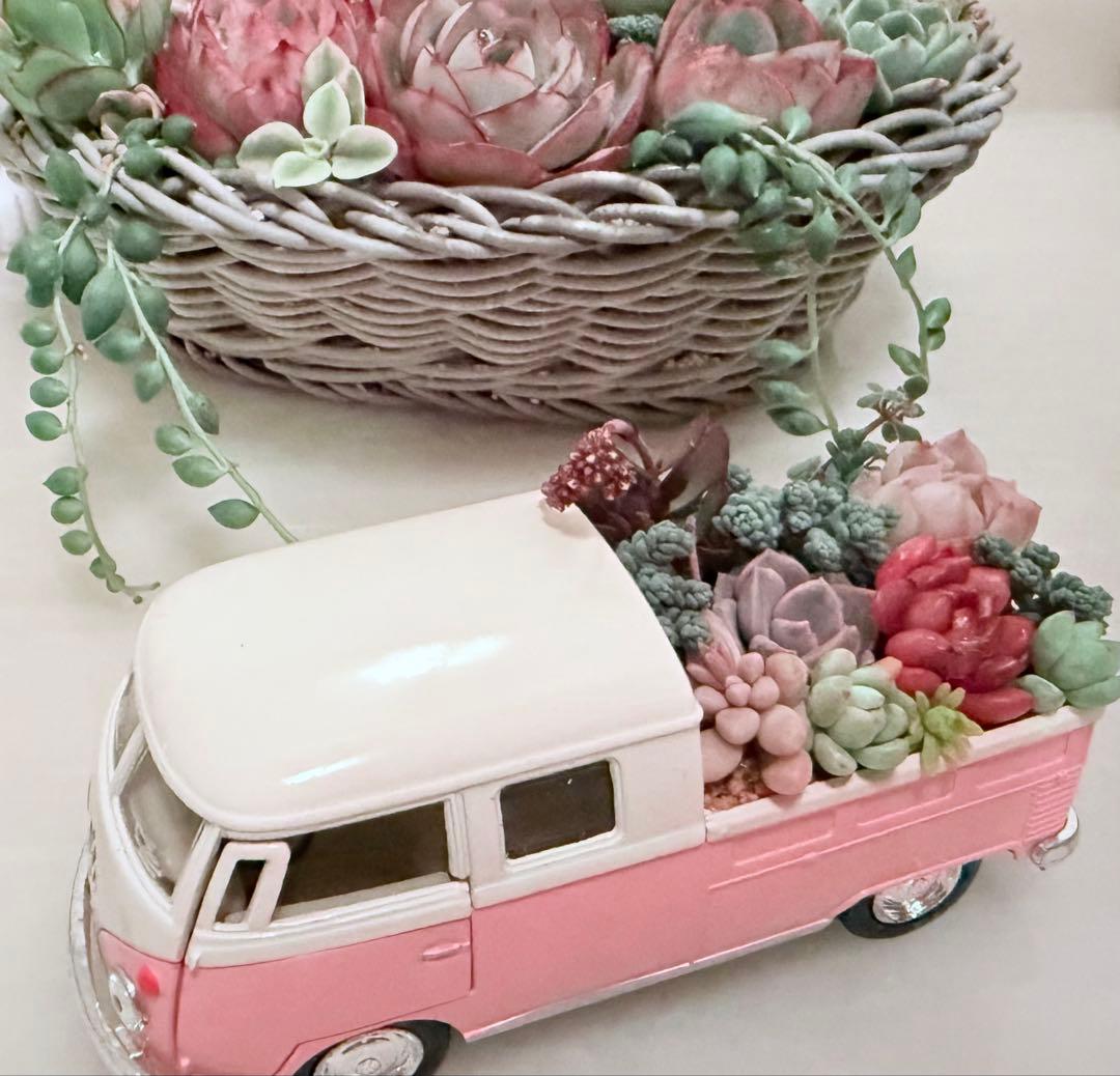 多肉植物　そのまま飾れる寄せ植え　軽トラ